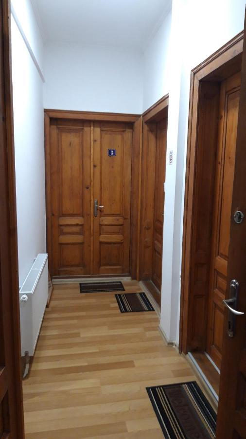 Apartment And Rooms"Tabasnice"Tuzla Centar Екстериор снимка