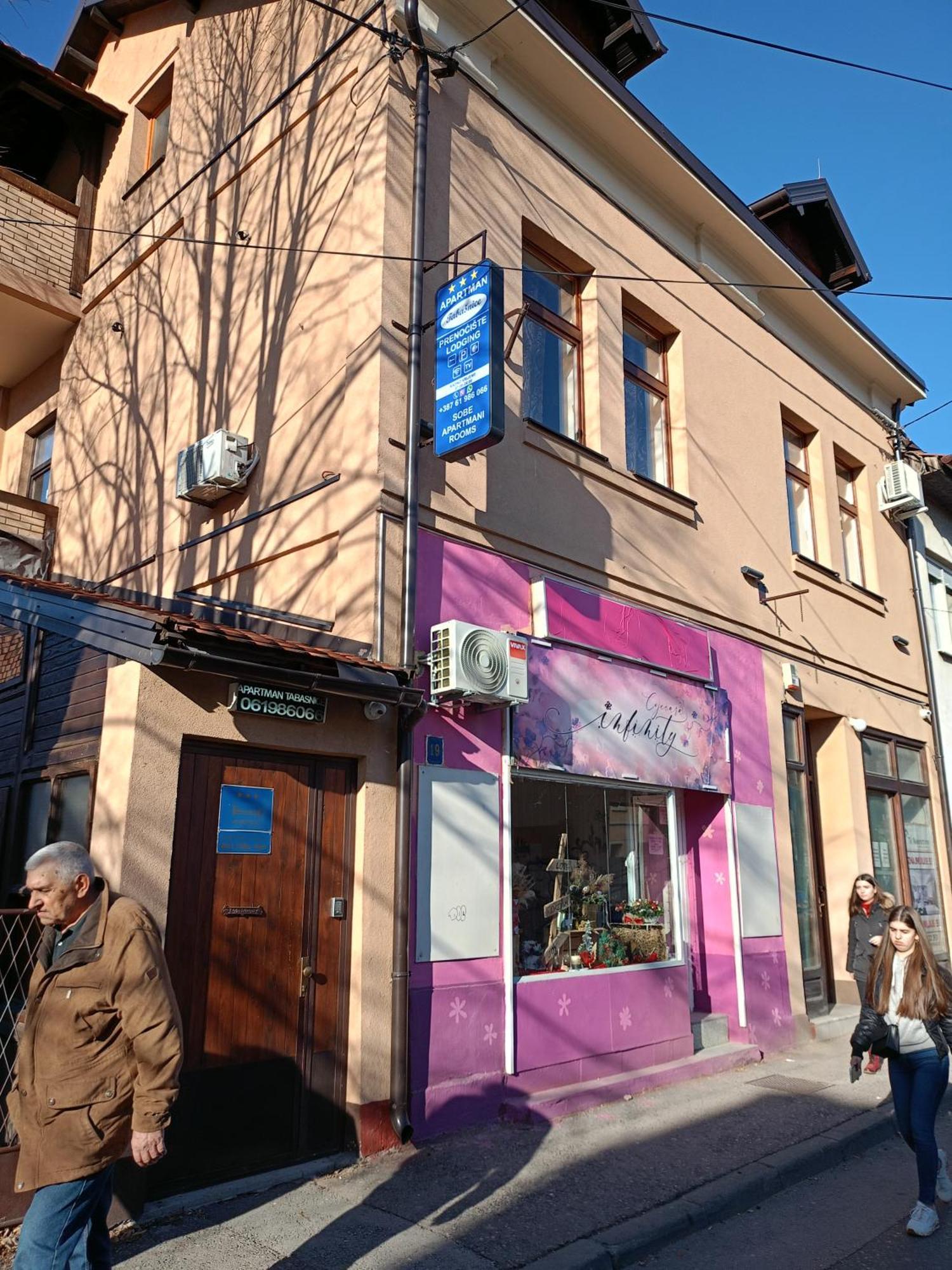 Apartment And Rooms"Tabasnice"Tuzla Centar Екстериор снимка