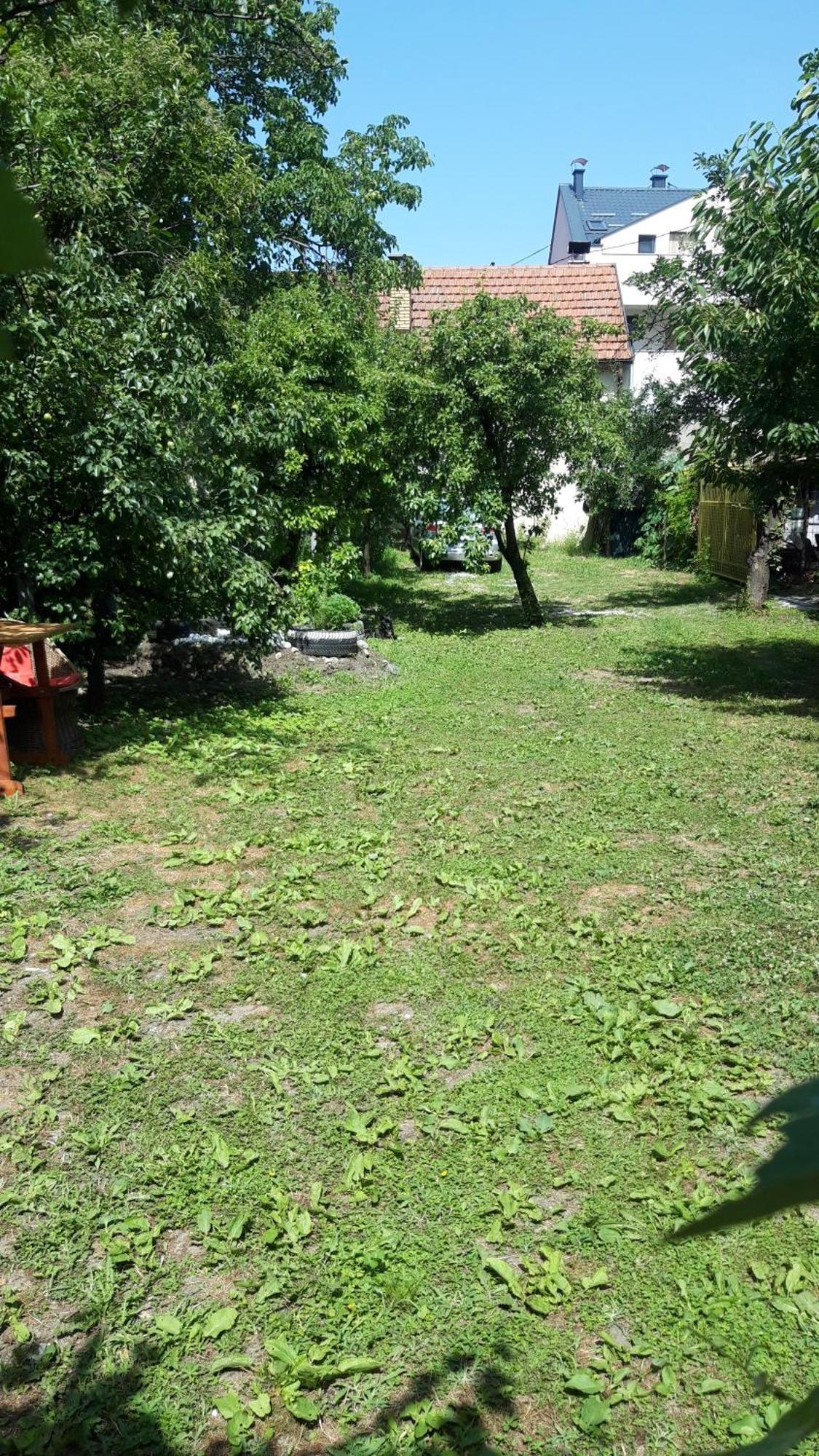 Apartment And Rooms"Tabasnice"Tuzla Centar Стая снимка
